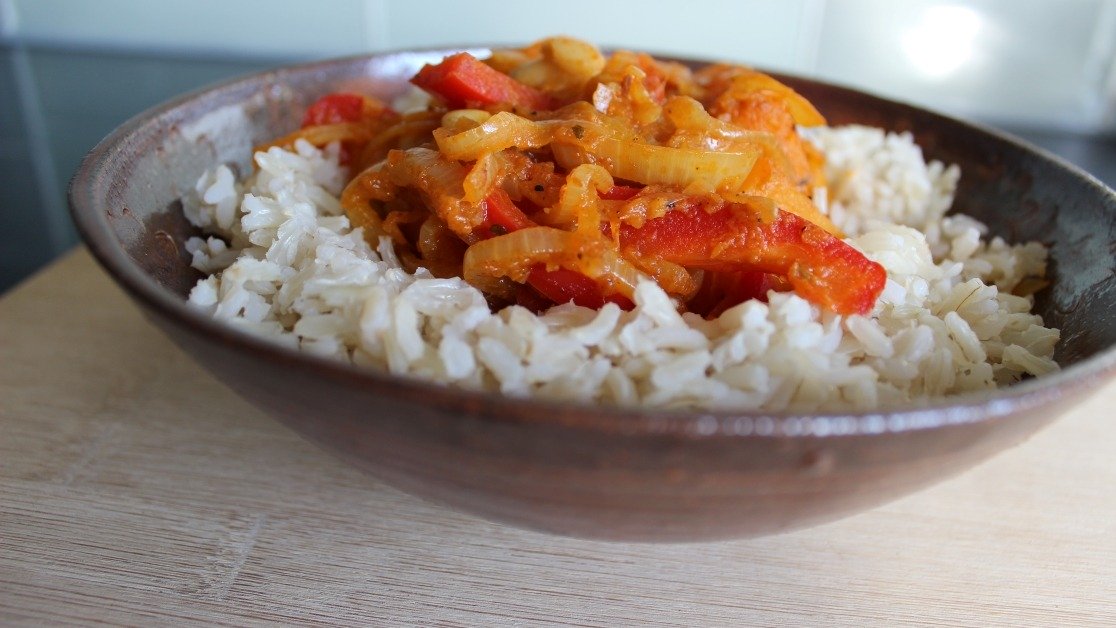 dish of Quorn vindaloo made with a Case for Cooking Vindaloo-style curry spice pot
